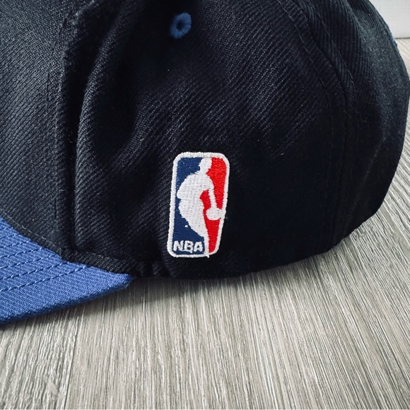 Mitchell & Ness Golden State Warriors Snapback Flat Brim Hat - Black/Blue/Yellow - Picture 4 of 9